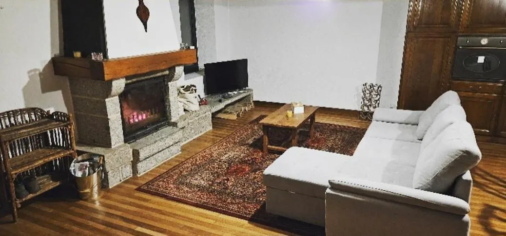 Holiday home Gite La Pommerie Ferrieres-sur-Sichon France